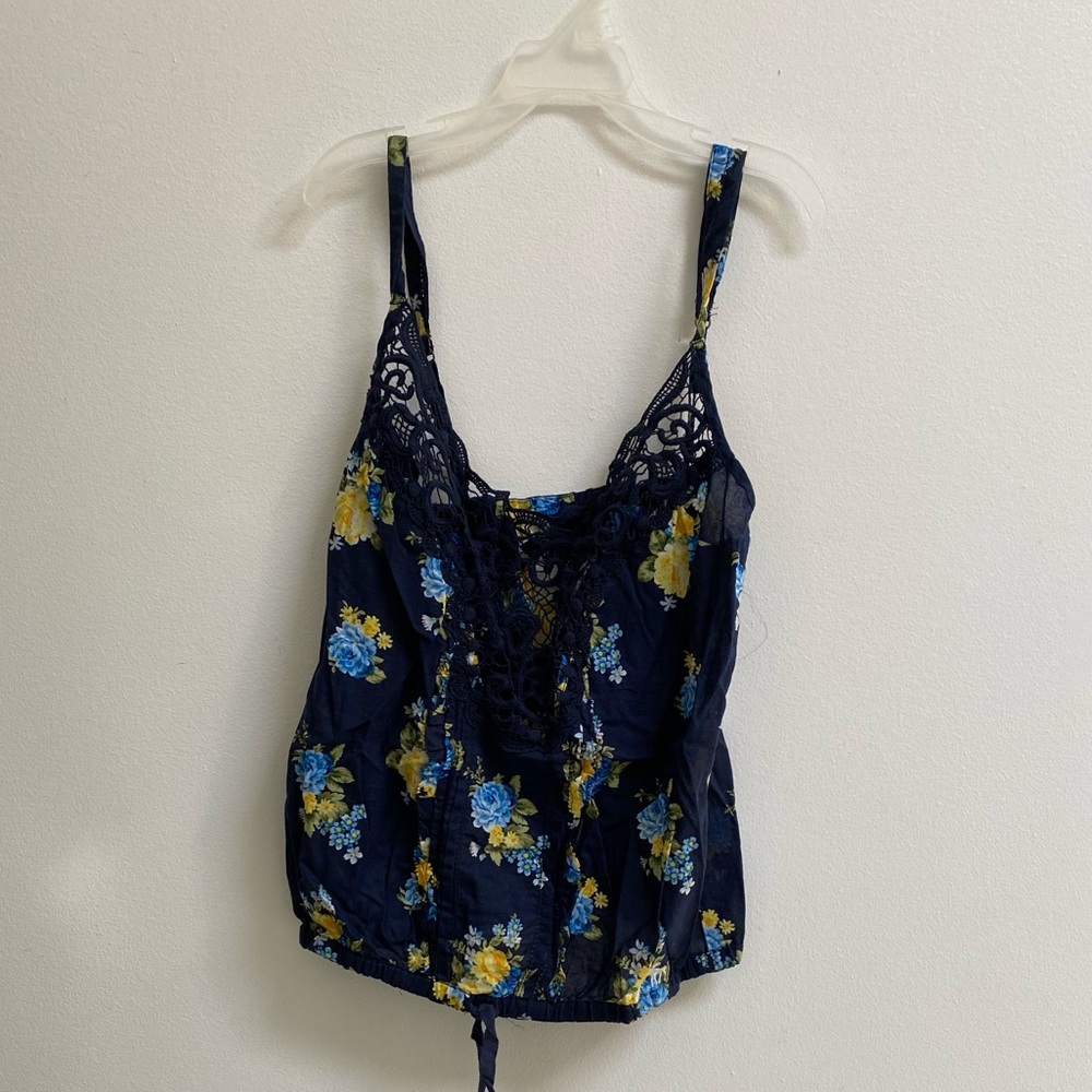 Abercrombie & Fitch Lace Floral Top S